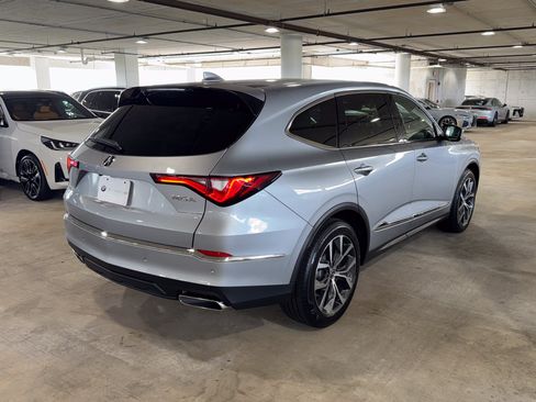 Used 2023 Acura MDX SH-AWD w/ Technology Package image 8