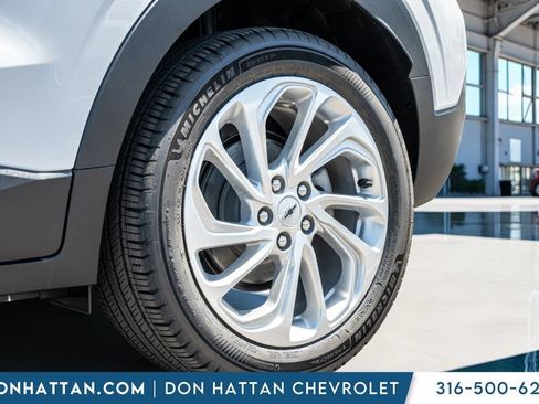 New 2027 Chevrolet Bolt LT FWD image 33