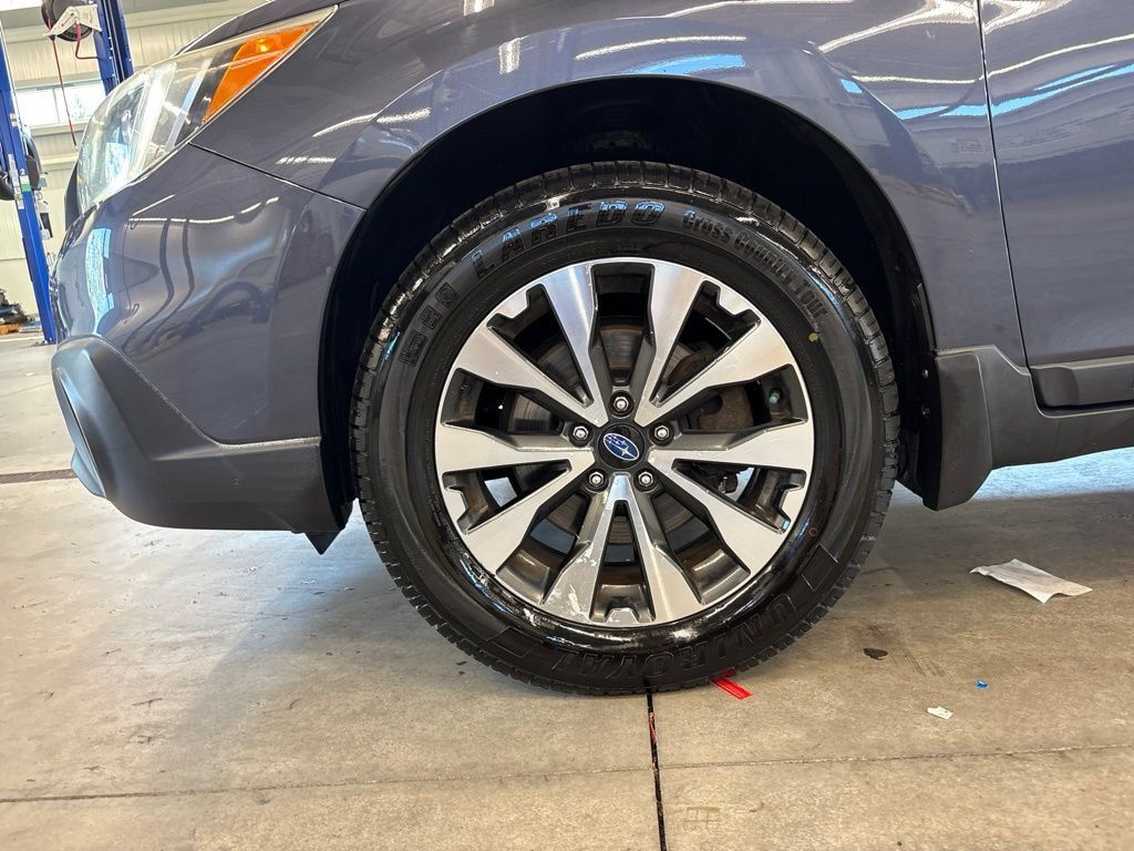 Used 2017 Subaru Outback 2.5i Limited AWD/4WD image 26