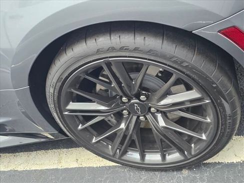 Used 2020 Chevrolet Camaro ZL1 image 16