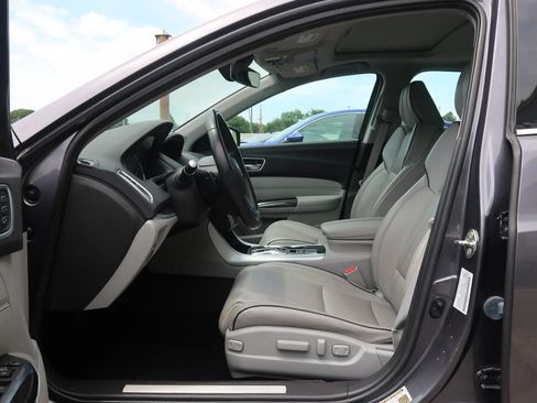 Used 2018 Acura TLX V6 w/ Technology Package FWD image 16