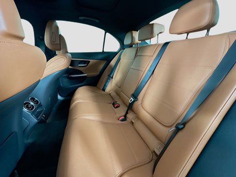 Certified 2026 Mercedes-Benz C 300 4MATIC Sedan image 32