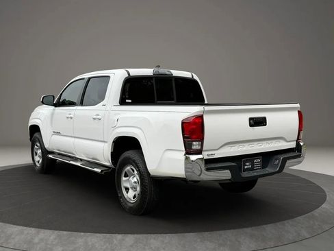 Used 2019 Toyota Tacoma SR5 image 6