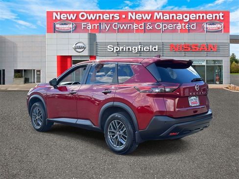 Certified 2021 Nissan Rogue S image 6