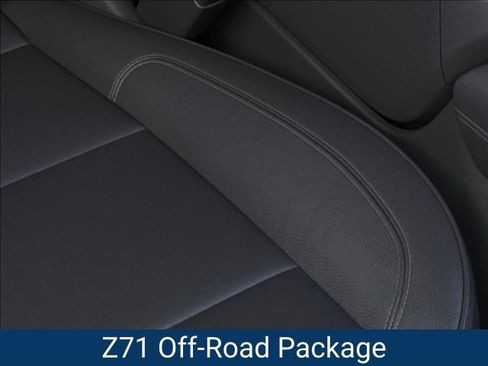 New 2026 Chevrolet Suburban Z71 image 24