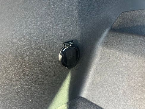 New 2026 Volkswagen Tiguan SE image 43