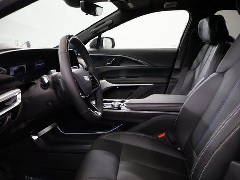 New 2026 Cadillac Lyriq Signature Luxury image 12
