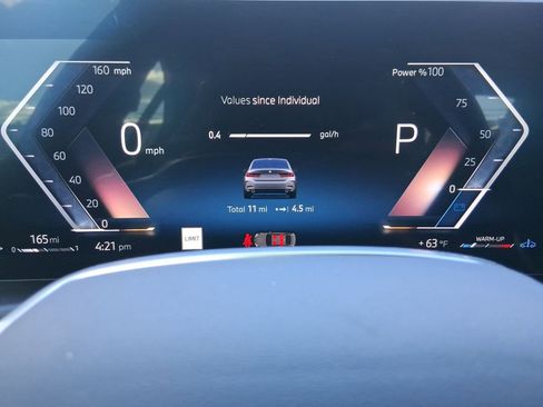 Used 2026 BMW 330i Sedan w/ Premium Package image 18