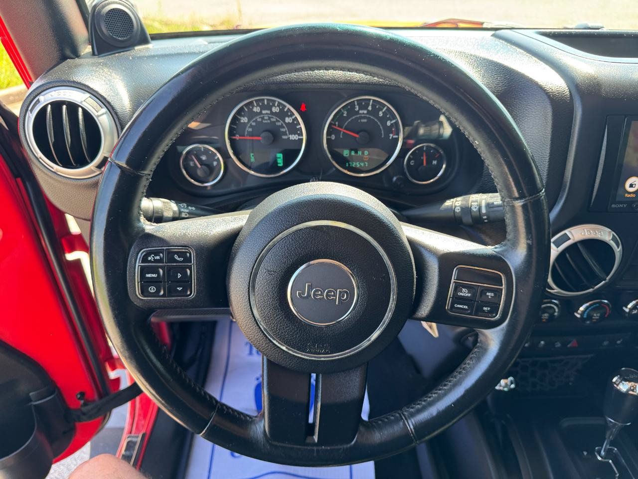 Used 2013 Jeep Wrangler Unlimited Sahara w/ Connectivity Group AWD/4WD image 34