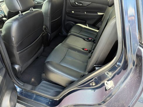 Used 2016 Nissan Rogue SL w/ SL Premium Package AWD/4WD image 14