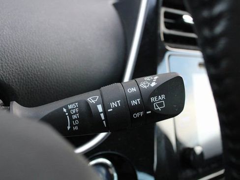 Used 2017 Toyota Prius Three image 13