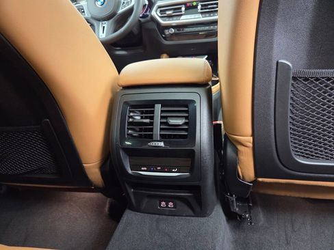 Used 2024 BMW X4 M40i AWD/4WD image 20