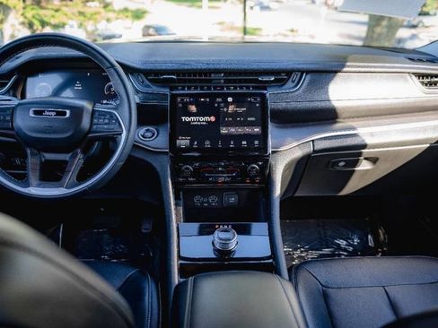 Used 2021 Jeep Grand Cherokee L Limited image 54