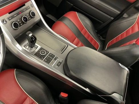 Used 2016 Land Rover Range Rover Sport SVR image 21