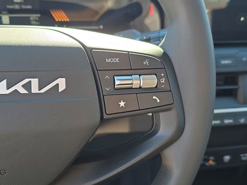 New 2026 Kia K4 LX image 30