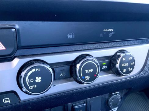 Used 2021 Toyota Tacoma SR image 34