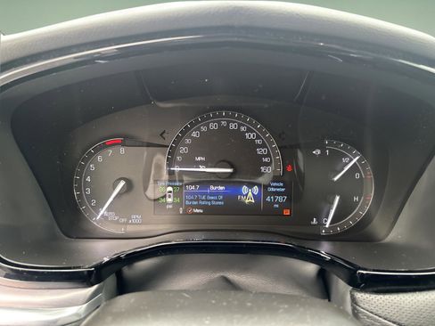 Used 2018 Cadillac XT5 Luxury w/ Driver Awareness Package image 4