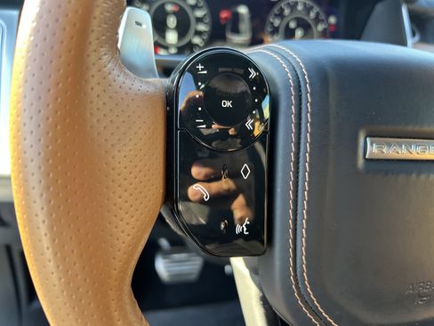 Used 2022 Land Rover Range Rover Sport SVR image 20