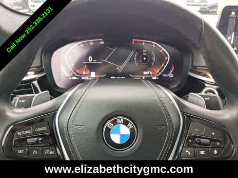 Used 2023 BMW 530i xDrive w/ Premium Package image 25