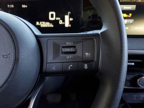 Used 2025 Nissan Kicks SV FWD image 20