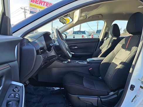 Used 2025 Nissan Sentra SR image 14