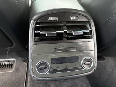 Used 2014 Maserati Quattroporte GTS RWD image 18