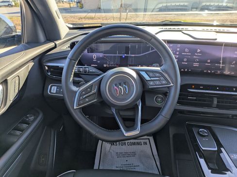 Used 2025 Buick Enclave Sport Touring image 19