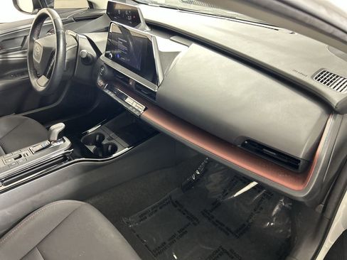 Used 2023 Toyota Prius Prime SE image 26