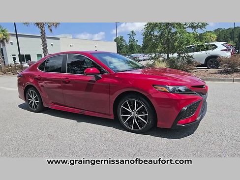 Used 2023 Toyota Camry SE FWD image 17