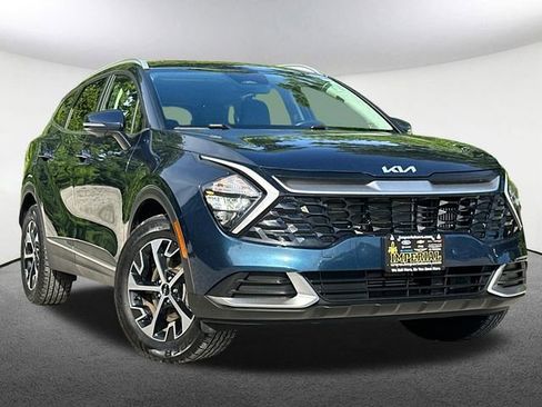 Used 2023 Kia Sportage EX AWD/4WD image 2
