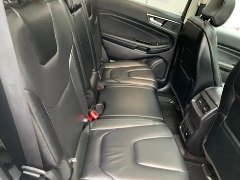 Certified 2019 Ford Edge Titanium w/ Cold Weather Package AWD/4WD image 15