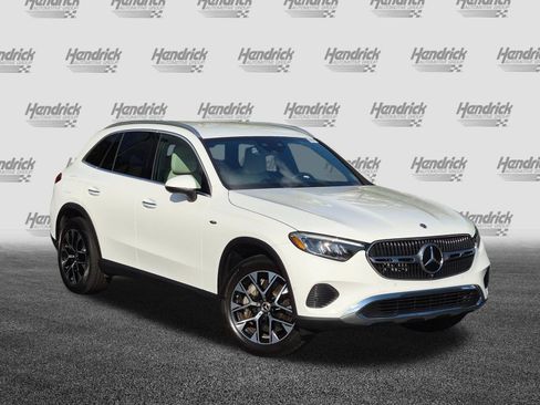 Certified 2025 Mercedes-Benz GLC 350e 4MATIC w/ Driver Assistance Package image 2