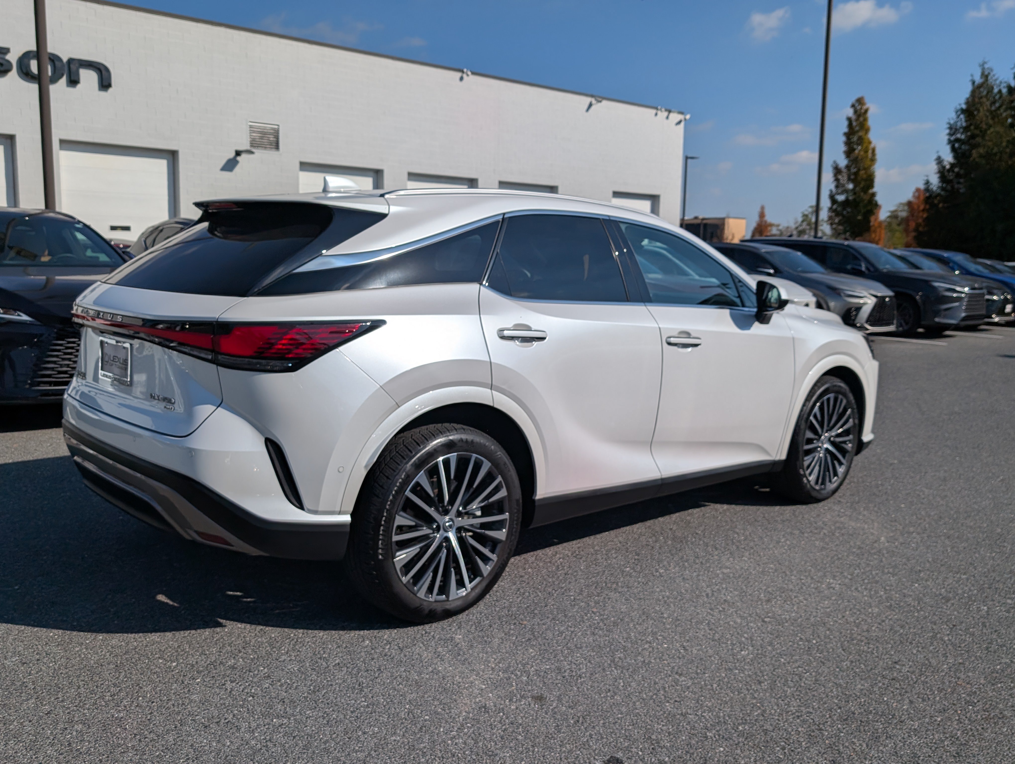 Used 2024 Lexus RX 350 Premium Plus w/ Convenience Package AWD/4WD image 3