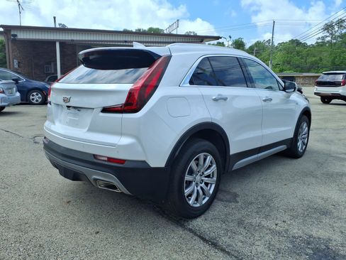 Used 2023 Cadillac XT4 Premium Luxury w/ Sun And Sound Package AWD/4WD image 3