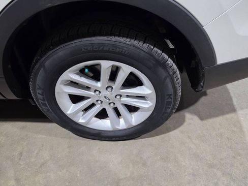 Used 2013 Ford Explorer XLT AWD/4WD image 19