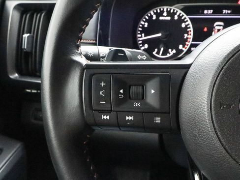 Used 2025 Nissan Pathfinder Rock Creek AWD/4WD image 32