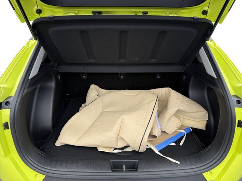 Certified 2024 Hyundai Kona SEL image 17