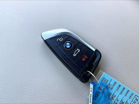 Used 2024 BMW X3 sDrive30i w/ Premium Package RWD image 36