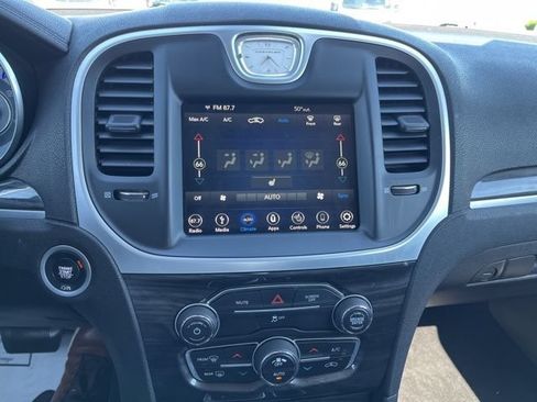 Used 2019 Chrysler 300 Touring L w/ Quick Order Package 22F RWD image 37