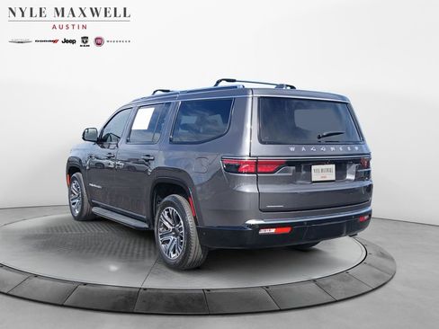 Used 2023 Jeep Wagoneer 4WD w/ Premium Group I image 14