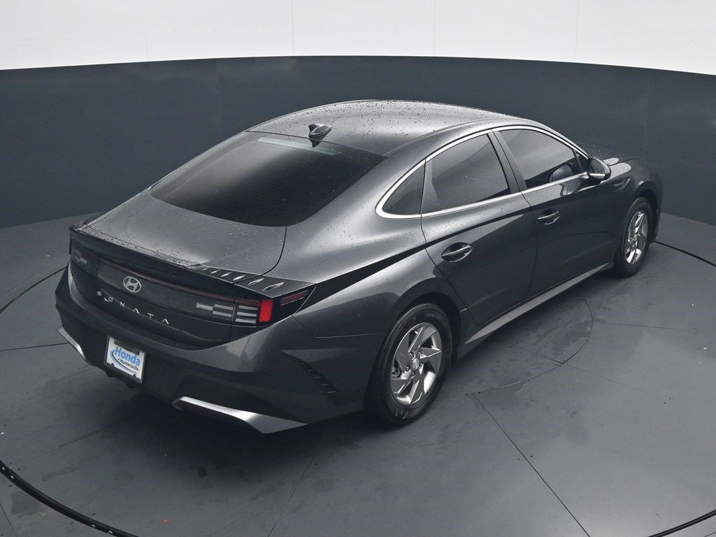 Used 2025 Hyundai Sonata SE FWD image 26