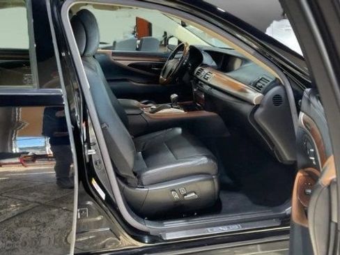 Used 2017 Lexus LS 460 image 13