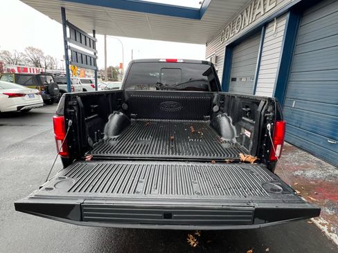 Used 2018 Ford F150 Lariat w/ Equipment Group 502A Luxury image 6