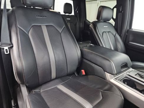 Used 2018 Ford F150 Platinum image 13