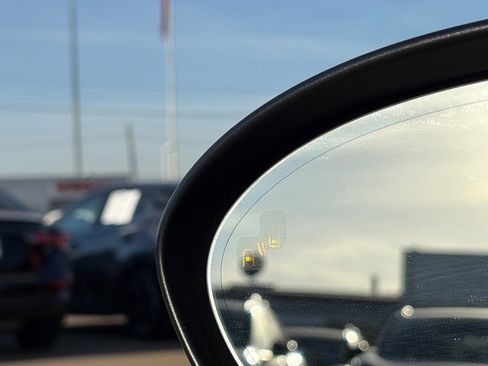 Used 2019 MAZDA MX-5 Miata RF Grand Touring image 13