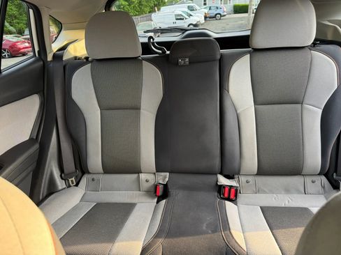 Used 2021 Subaru Crosstrek 2.0i Premium AWD/4WD image 21