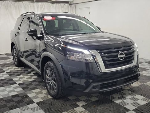 Certified 2022 Nissan Pathfinder SV w/ SV Premium Package image 1