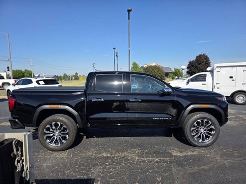Used 2024 GMC Canyon Denali AWD/4WD image 10