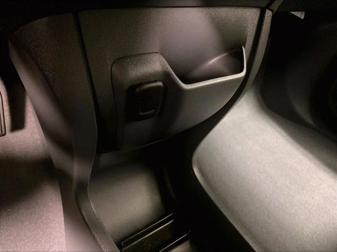 Used 2017 Chevrolet Bolt Premier w/ Driver Confidence II Package image 26