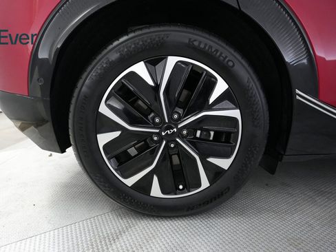 Used 2024 Kia EV6 Wind w/ Wind Technology Package image 17